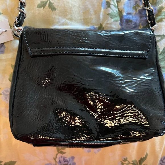 New - New York & Company Patent Black Crossbody with Chain Strap - Picture 3 of 6